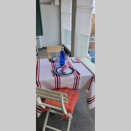 Charming Colonial Flat In Historic Building Appartement Gibraltar Buitenkant foto