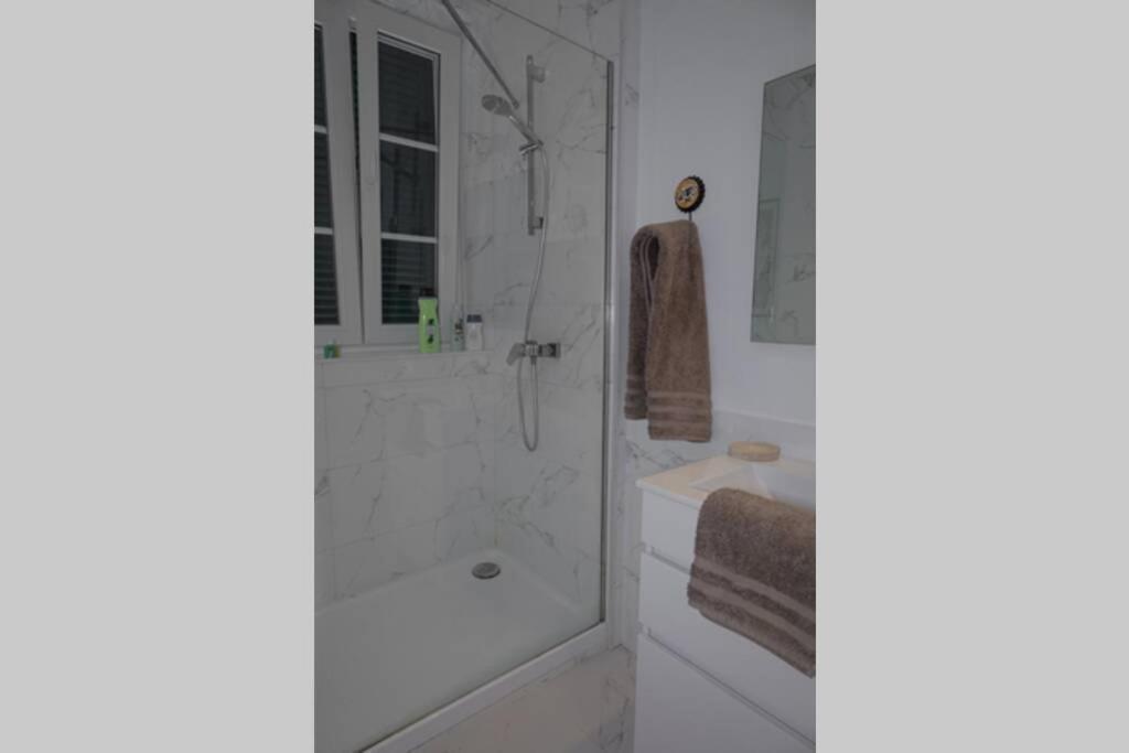 Charming Colonial Flat In Historic Building Appartement Gibraltar Buitenkant foto