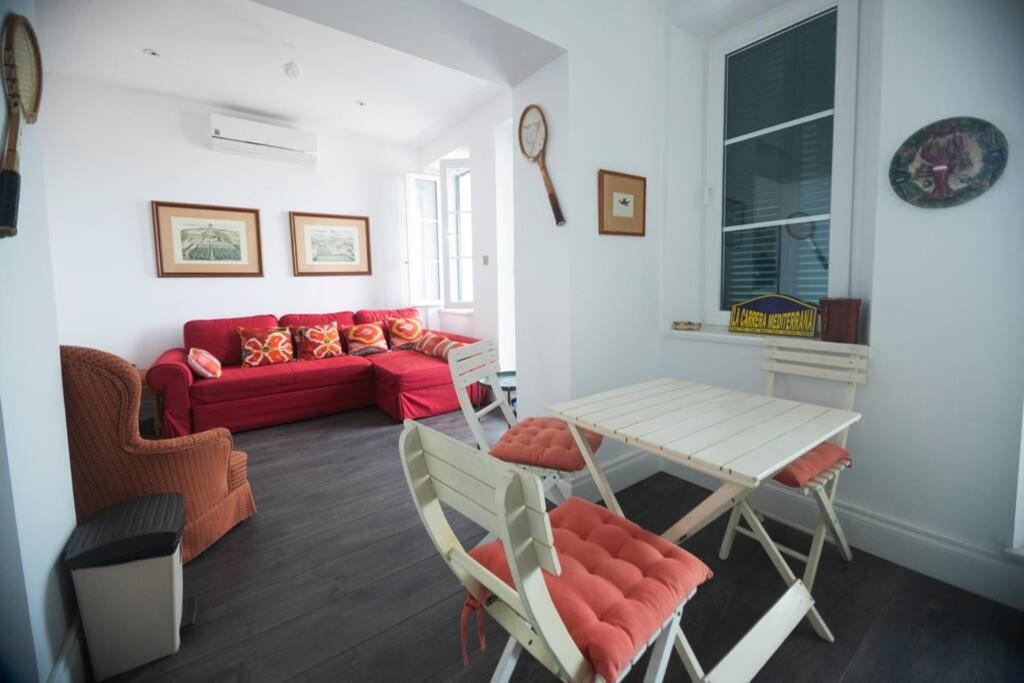 Charming Colonial Flat In Historic Building Appartement Gibraltar Buitenkant foto
